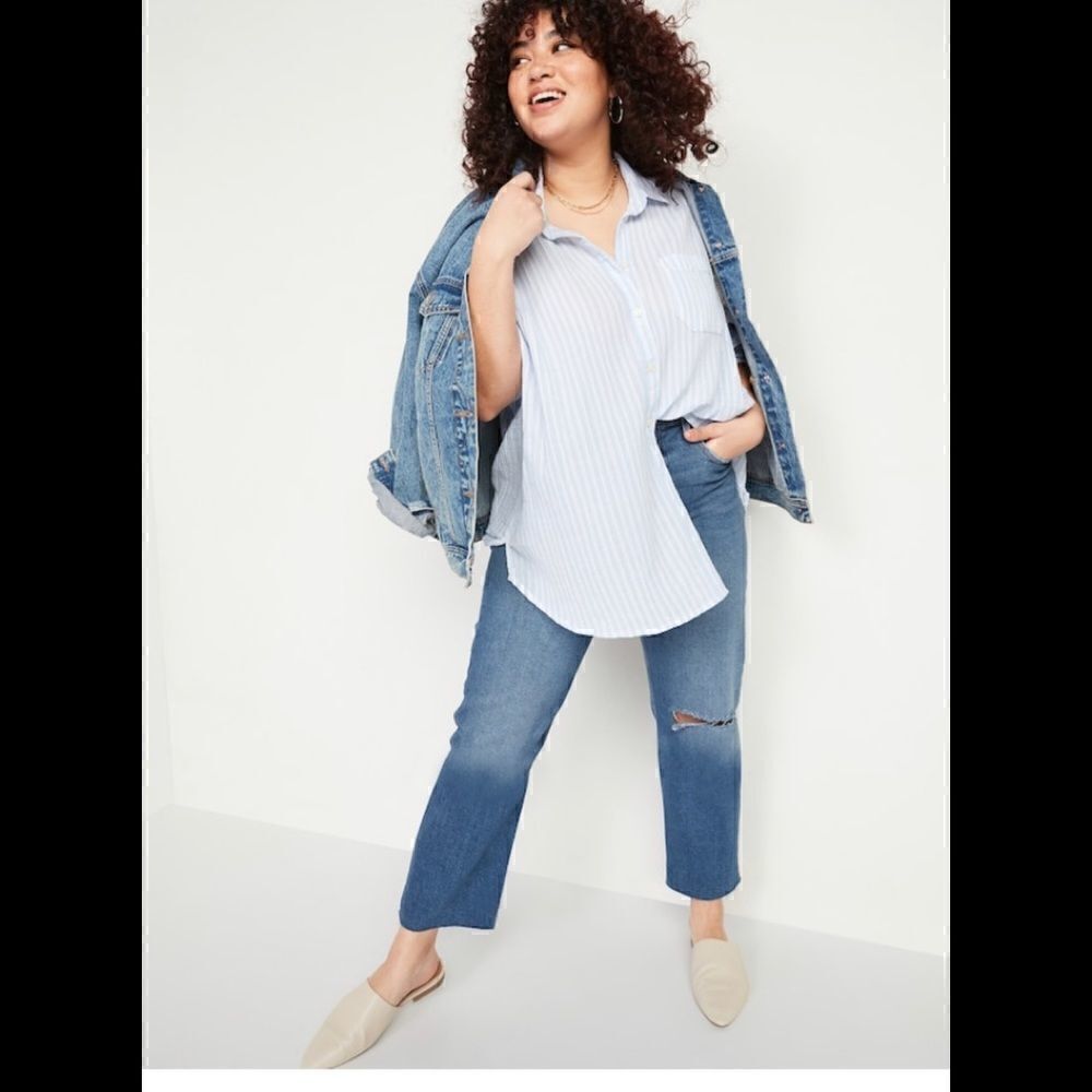 Old Navy High Waisted Straight Ripped Jeans